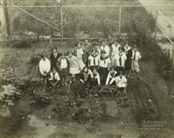 “Council House Children’s Gardens. Sept. 18, 1929.”
Records of the National Council of Jewish Women, New York Section